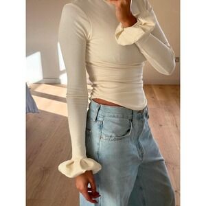 COMMENSE Cream Ribbed Turtleneck Ruffle Cuff Long Sleeve Top Womens‎ Size S